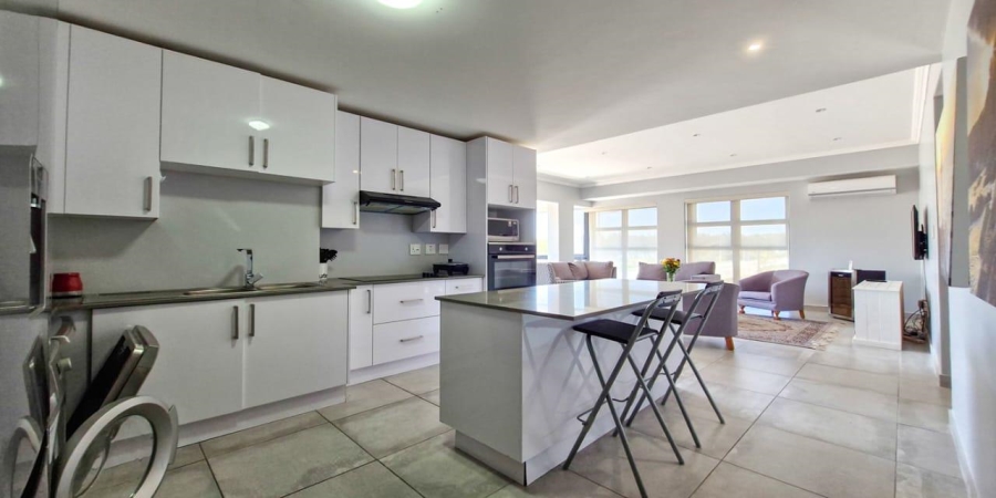 3 Bedroom Property for Sale in Santos Bay Western Cape